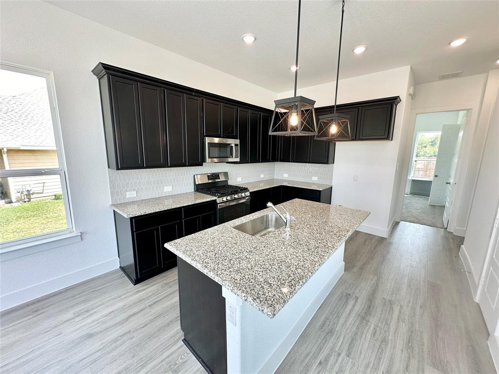 1432 Bluebonnet Boulevard