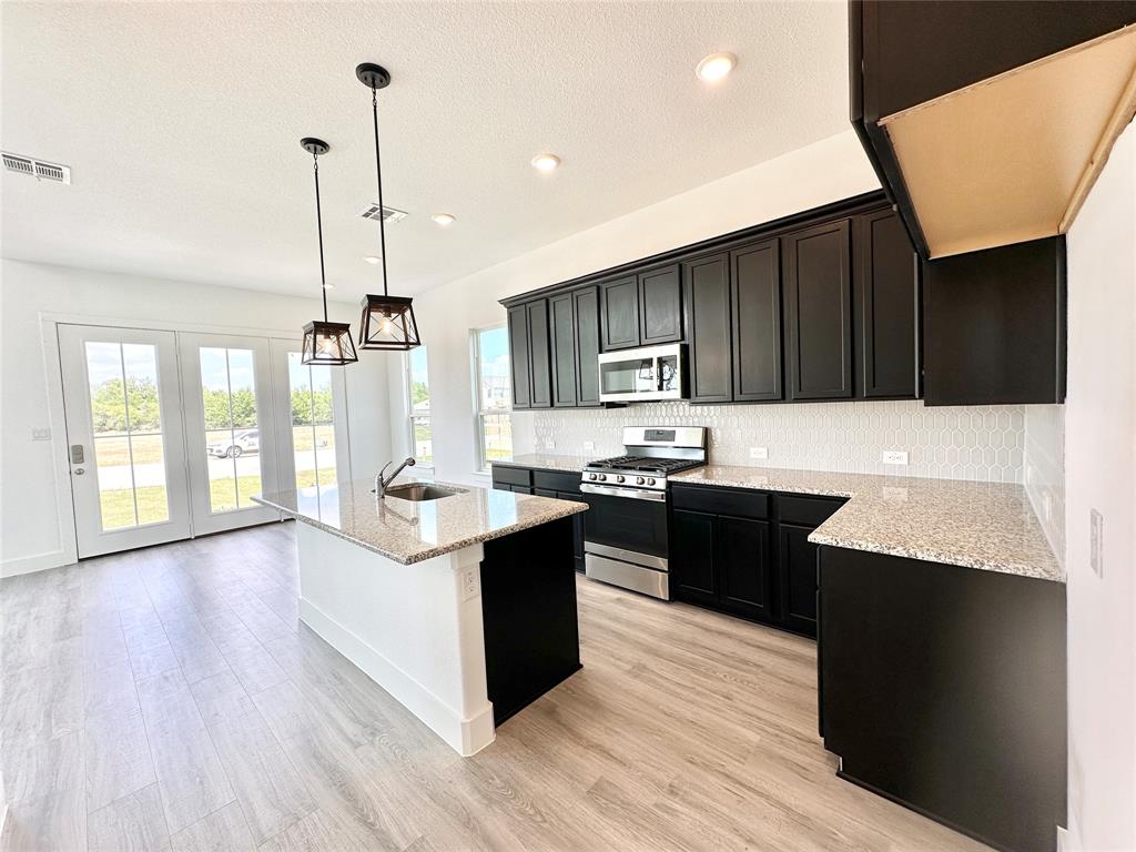1432 Bluebonnet Boulevard