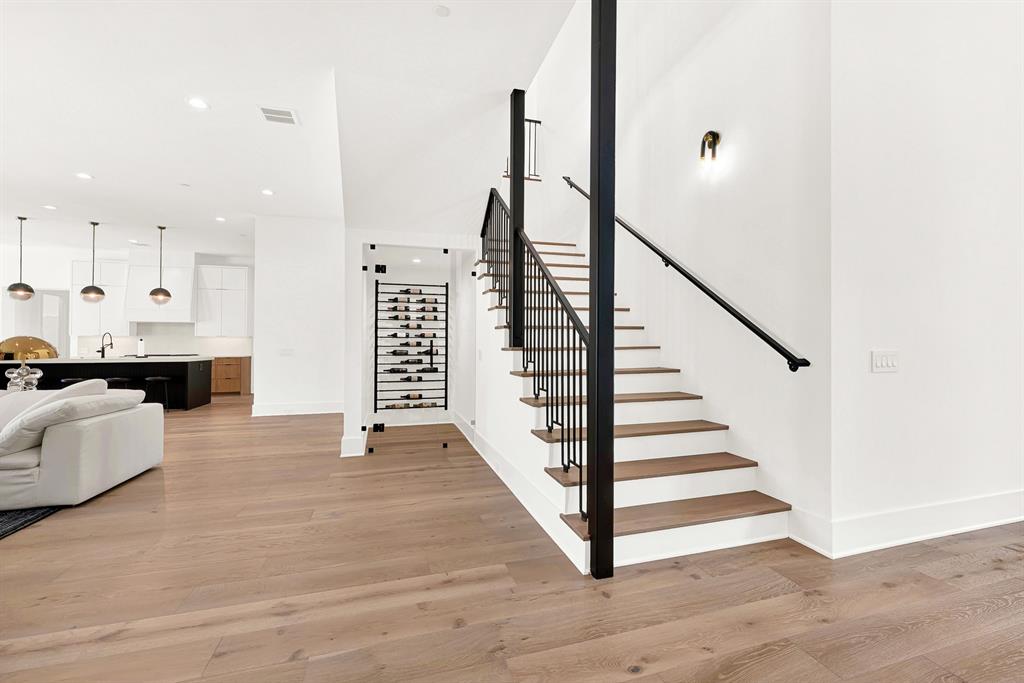 2500 Park Grove Loop