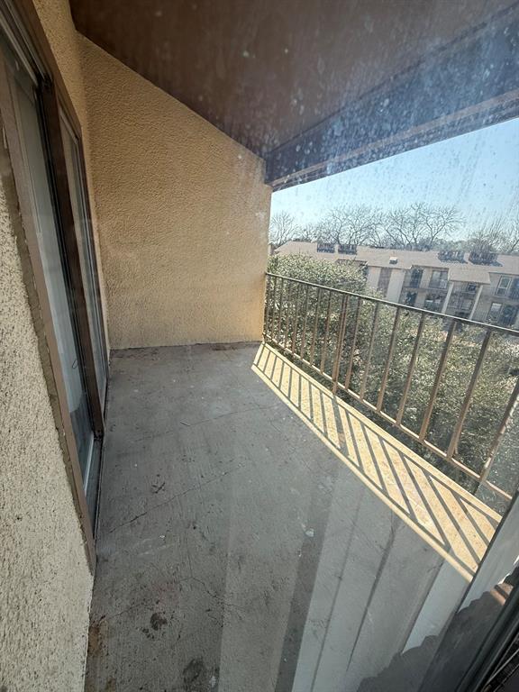 Tealwood On The Creek Condo - Residential