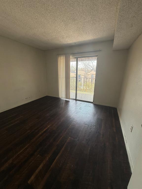 Tealwood On The Creek Condo - Residential