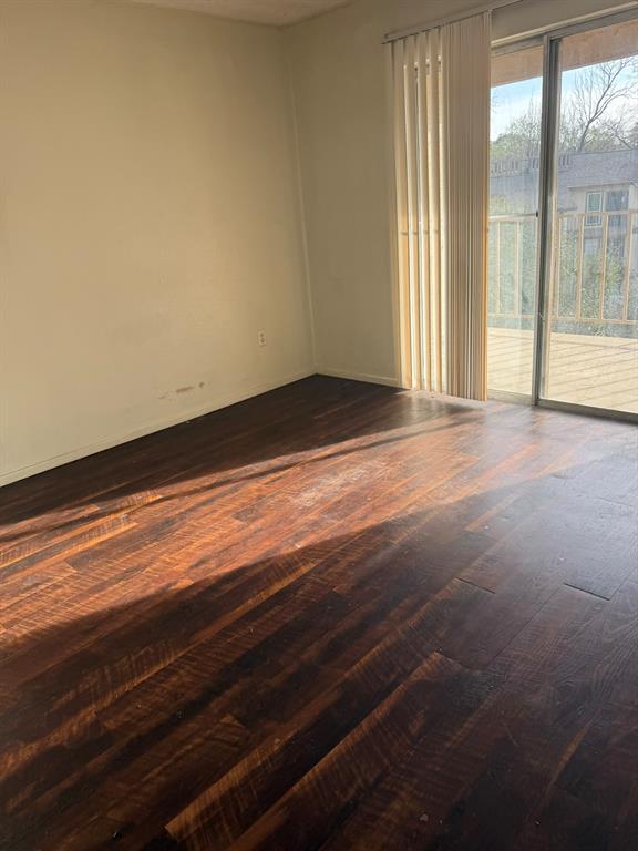 Tealwood On The Creek Condo - Residential