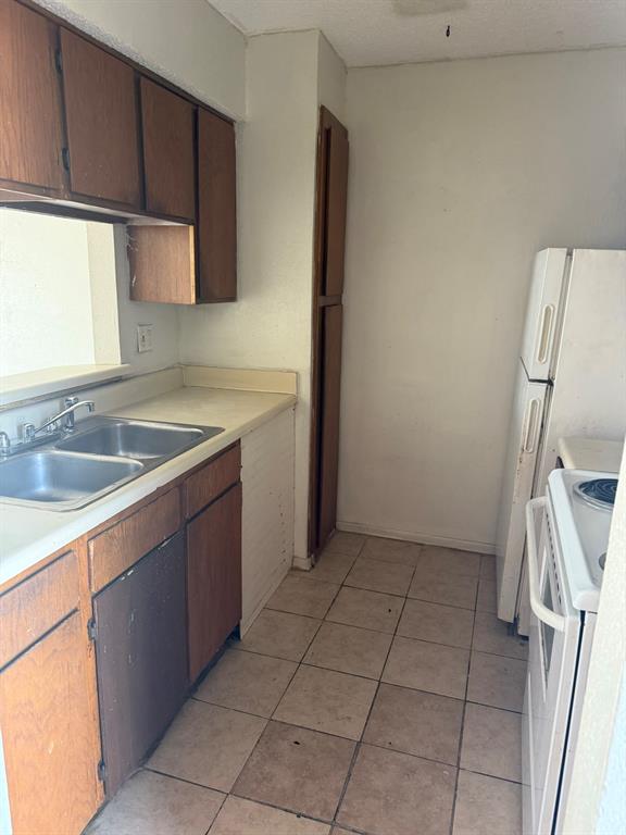 Tealwood On The Creek Condo - Residential