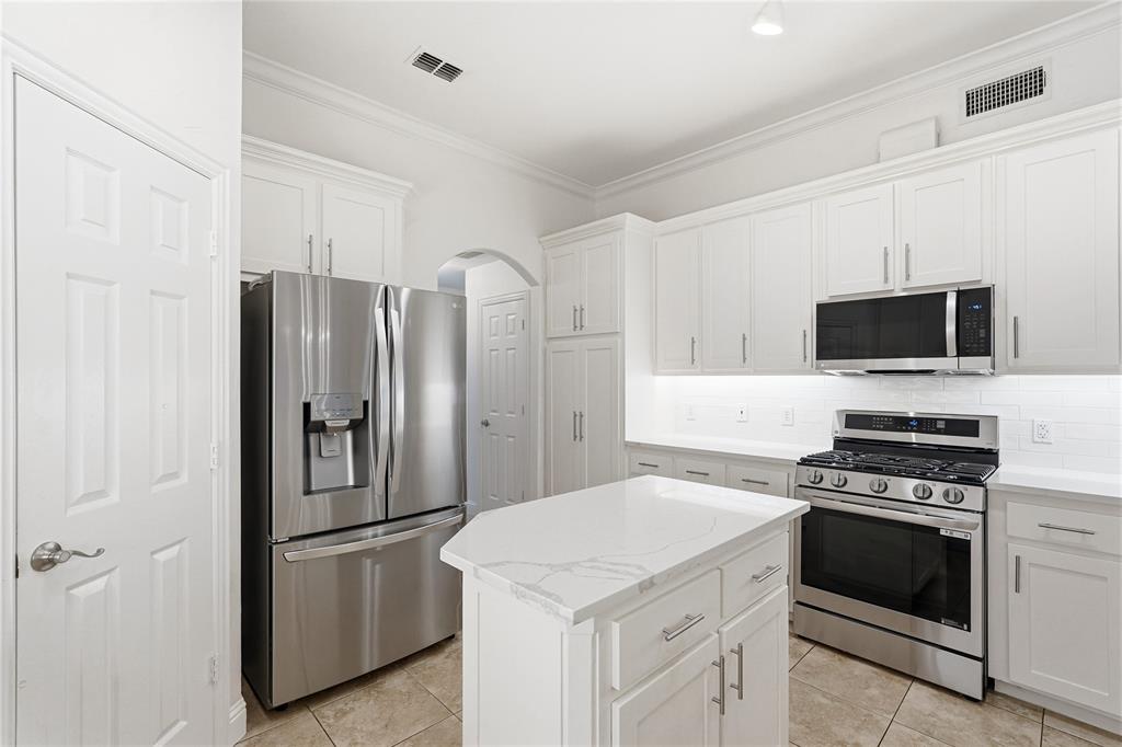 Fieldstone Place - Residential