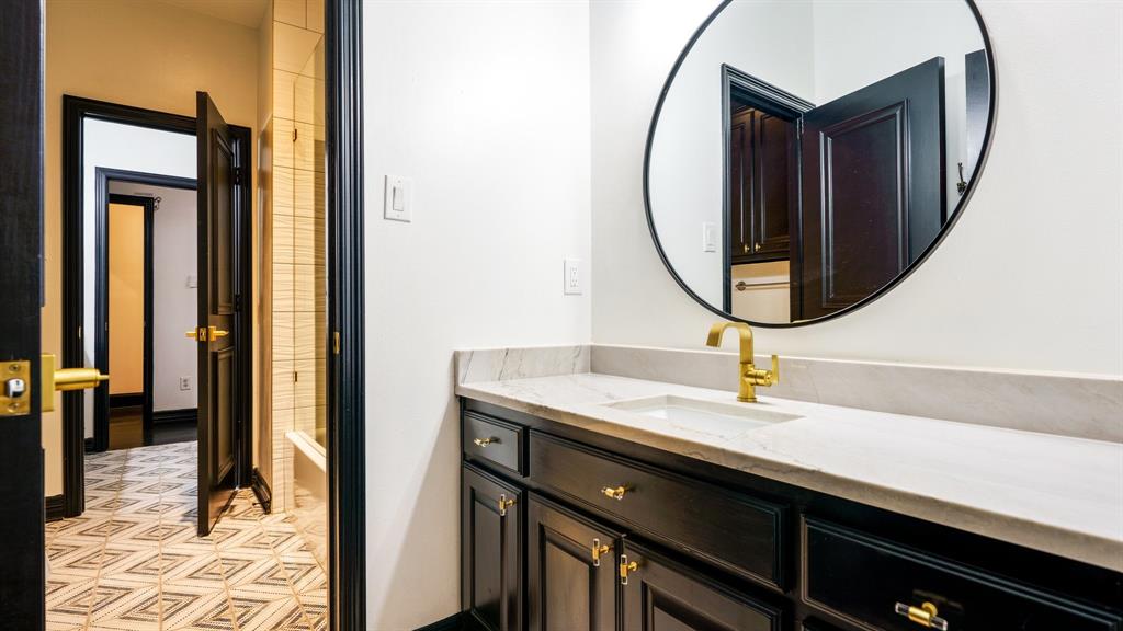 Preston 455 - Residential