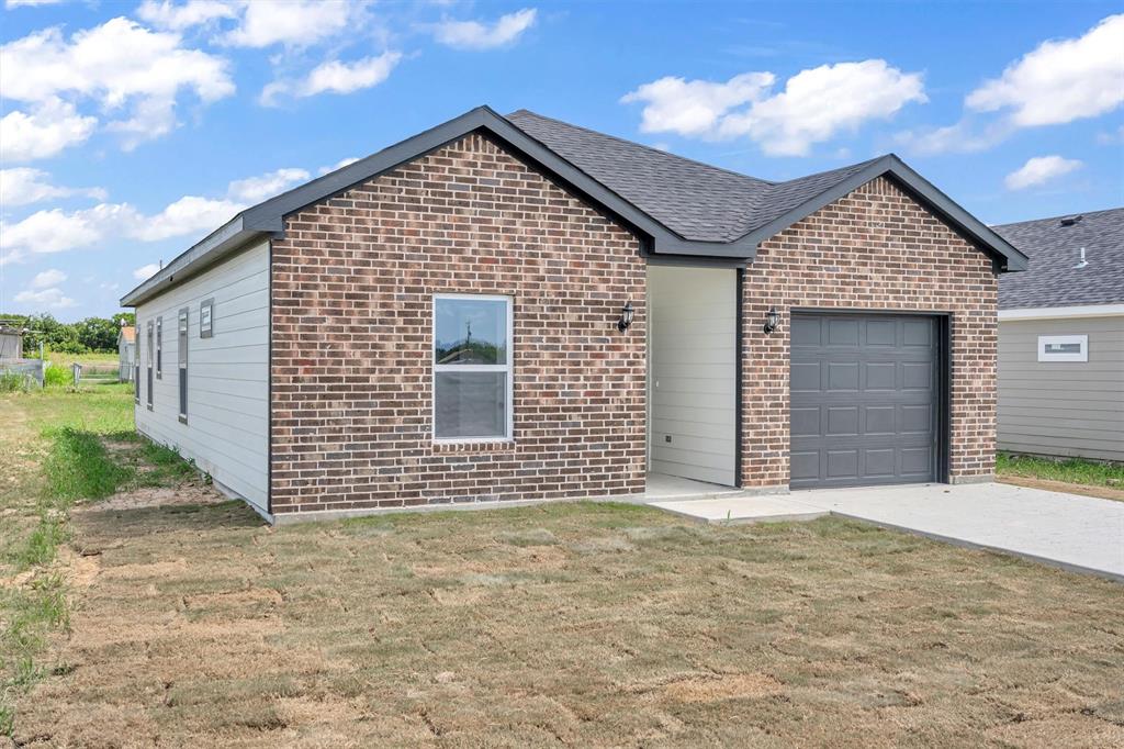512 Don Lane