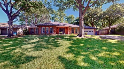 2910 Brookshire Drive Grapevine TX 76051
