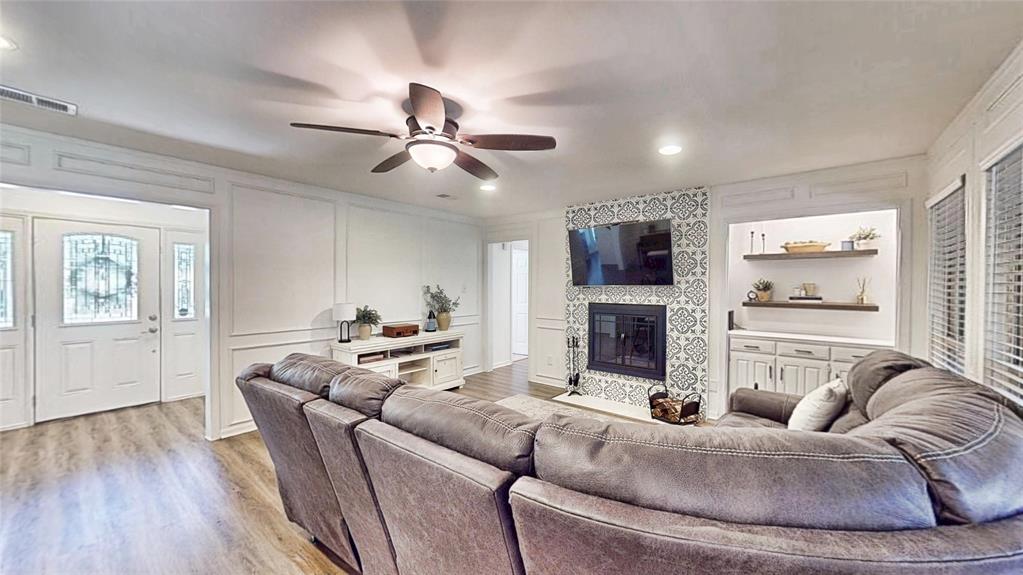 2910 Brookshire Drive