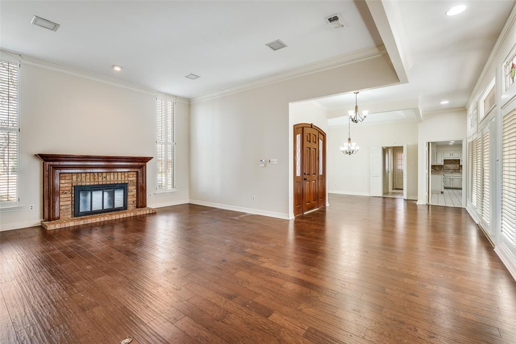 2403 Bluffview Court