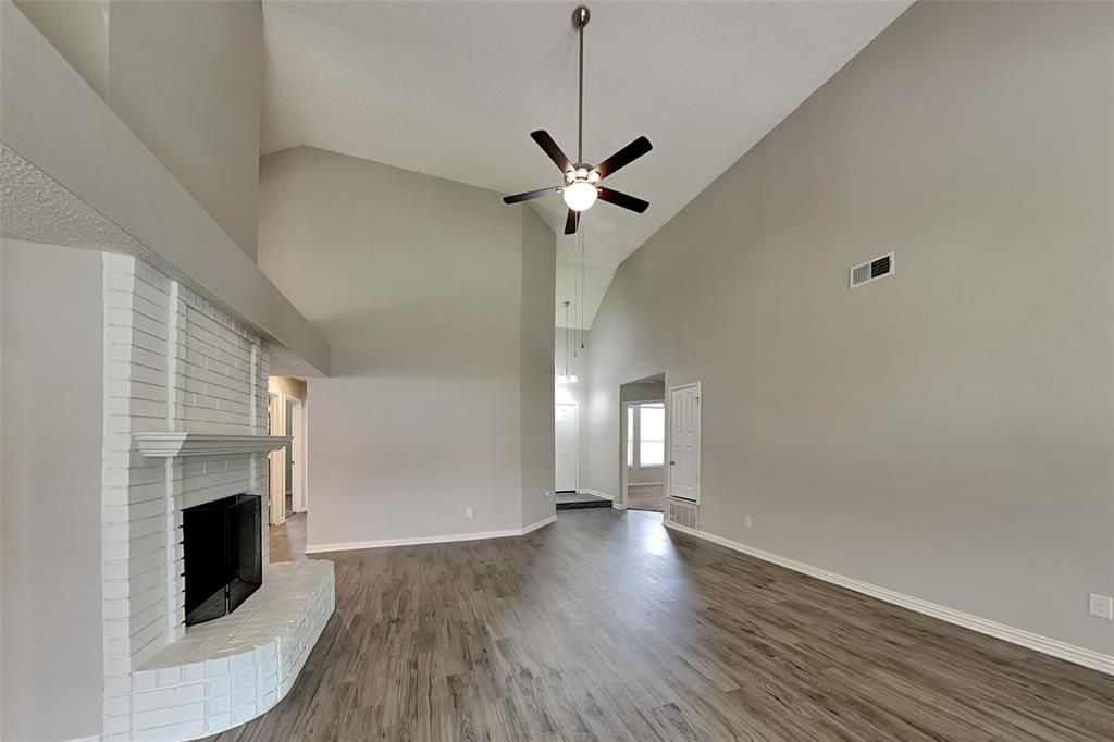 Photo of 1012 Silent Drive, Arlington, TX 76017 (MLS # 21251925)