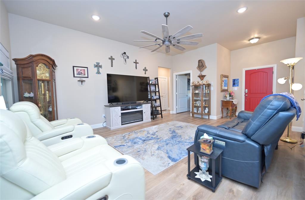 Runaway Bay - Residential