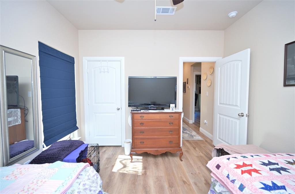 Runaway Bay - Residential