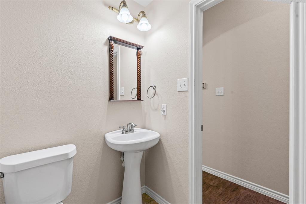 Midlothian, Texas 76065, United States, 4 Bedrooms Bedrooms, ,3 BathroomsBathrooms,Residential,Active,168167