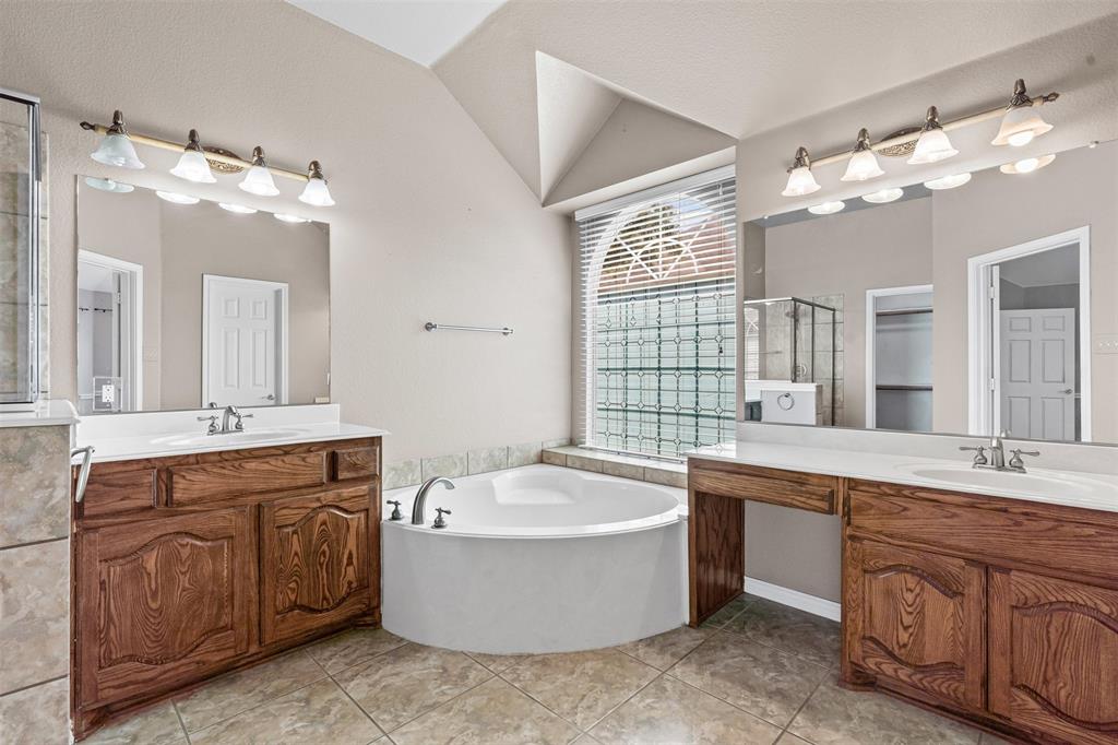 Midlothian, Texas 76065, United States, 4 Bedrooms Bedrooms, ,3 BathroomsBathrooms,Residential,Active,168167