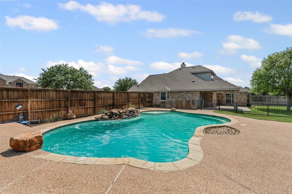 Midlothian, Texas 76065, United States, 4 Bedrooms Bedrooms, ,3 BathroomsBathrooms,Residential,Active,168167