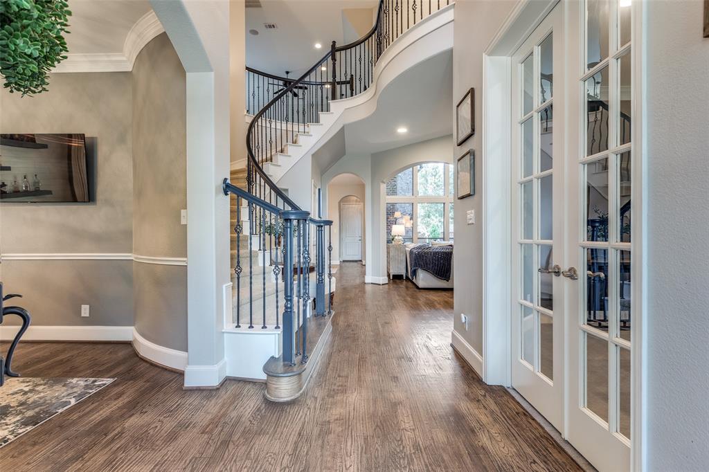 2758 Sharlis Drive