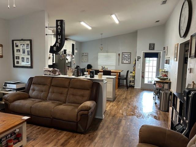 415 Magnolia