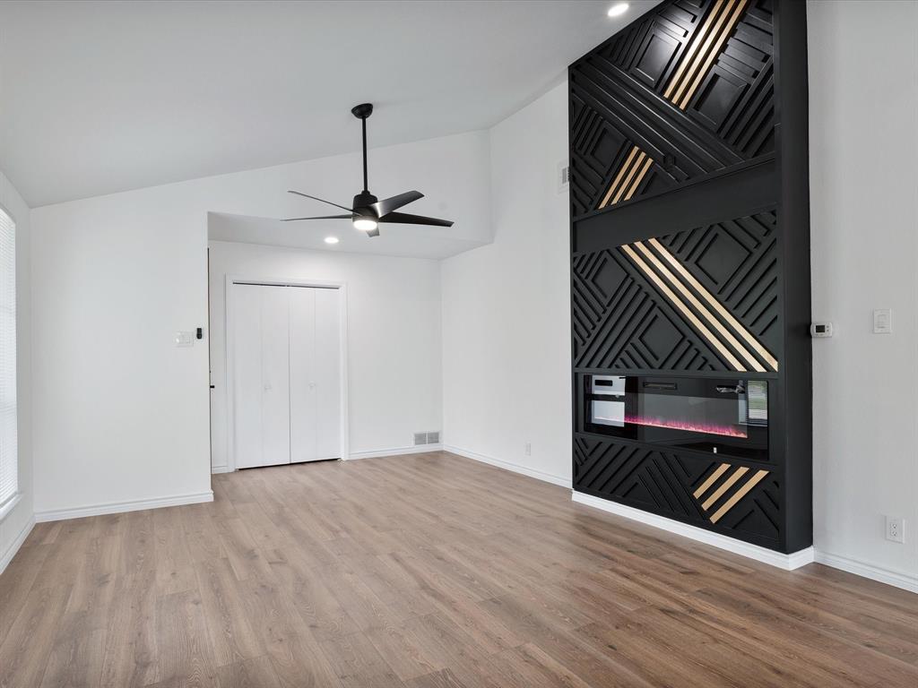 1417 Wisteria Way
