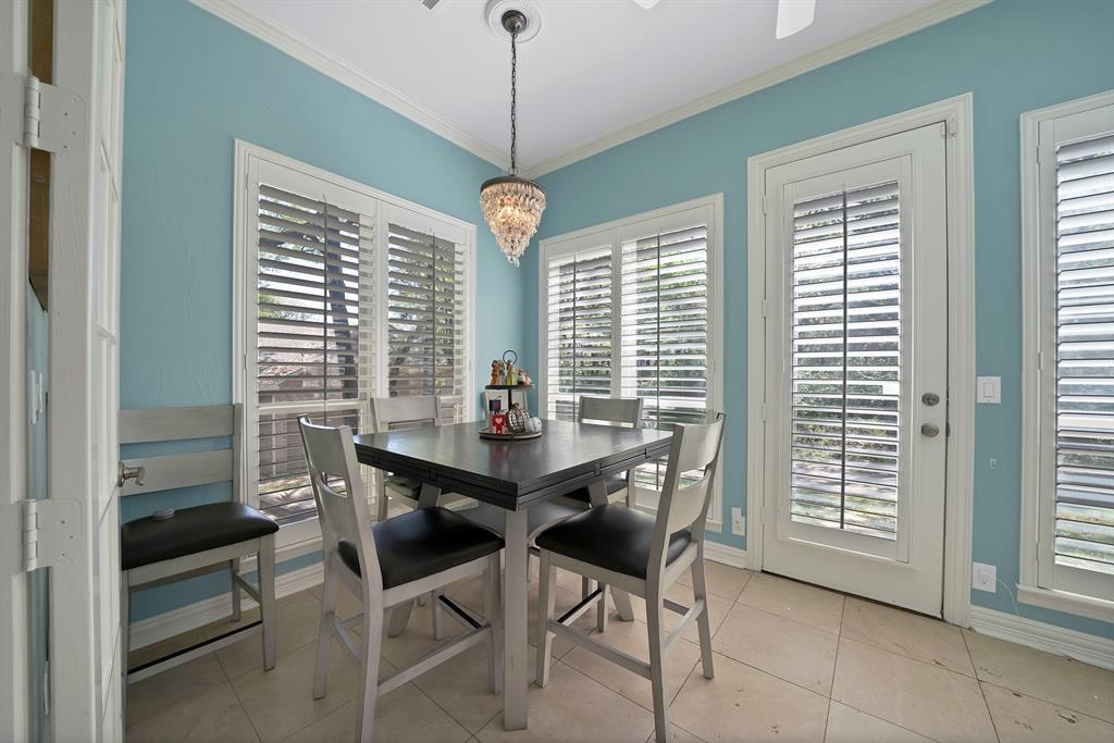 Emerald Sound At Lake Lewisvil - Residential