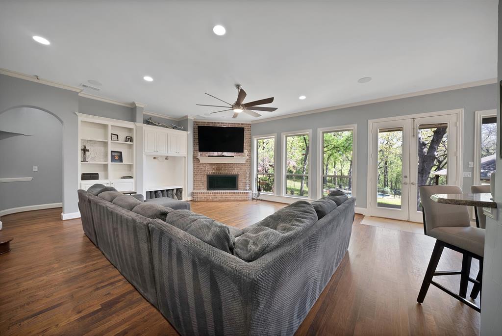 621 Diamond Point Drive