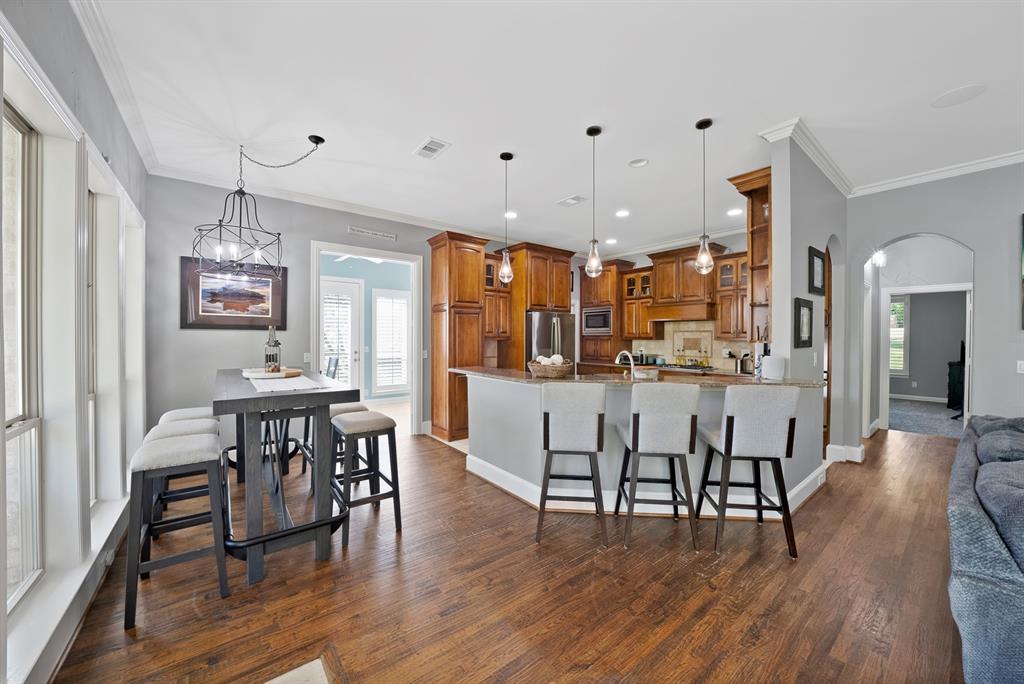 Emerald Sound At Lake Lewisvil - Residential