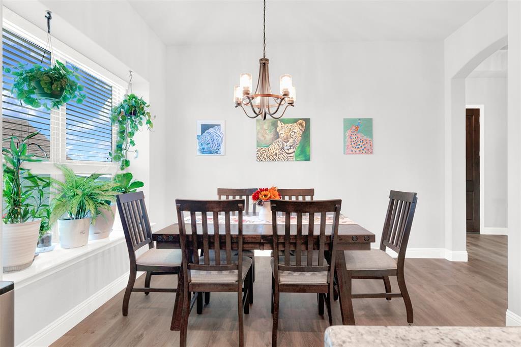 2112 Hill Crest Court