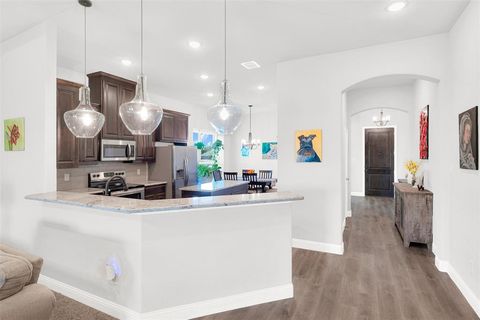 Tiny photo for 2112 Hill Crest Court, Weatherford, TX 76086 (MLS # 21123140)