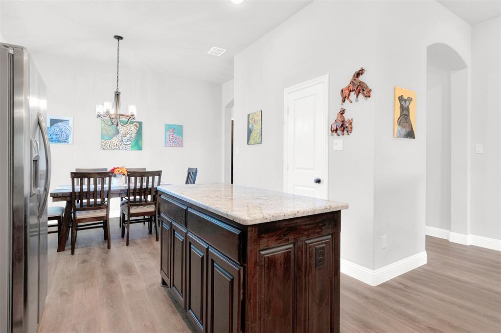 2112 Hill Crest Court