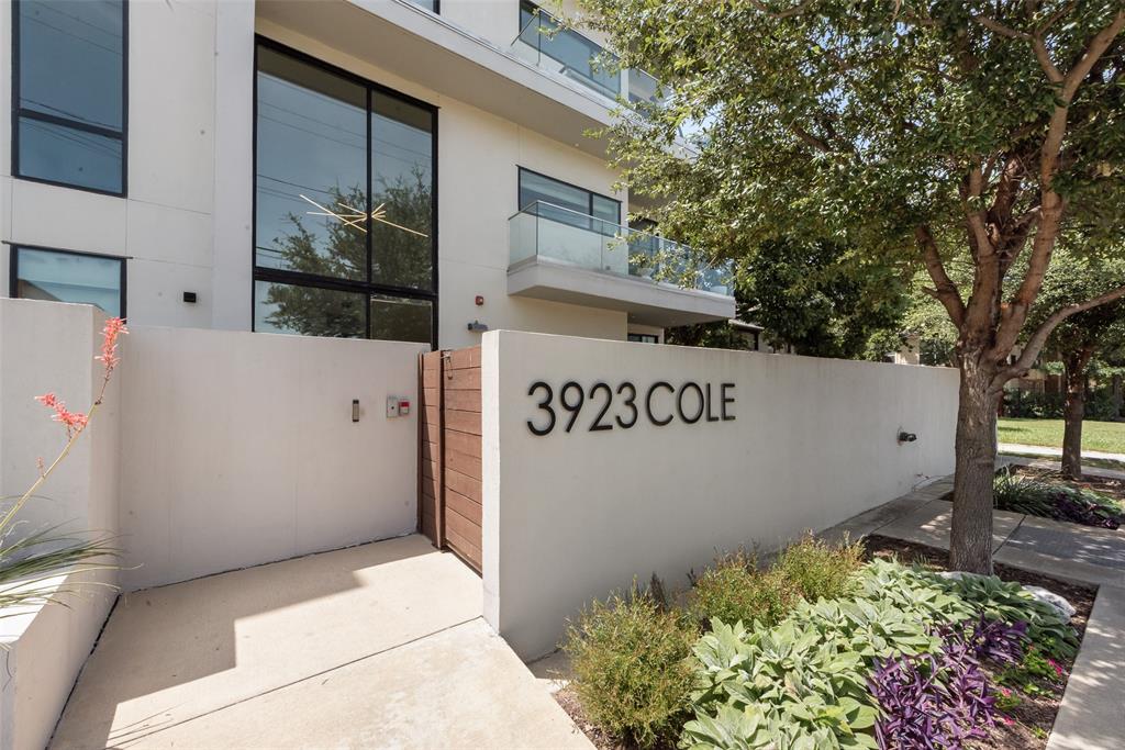 3923 Cole Avenue 301