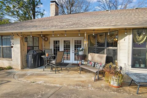 Tiny photo for 4120 Holbrook Street, Paris, TX 75462 (MLS # 21198020)