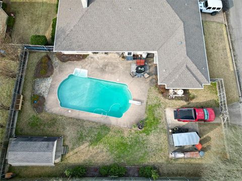 Tiny photo for 4120 Holbrook Street, Paris, TX 75462 (MLS # 21198020)