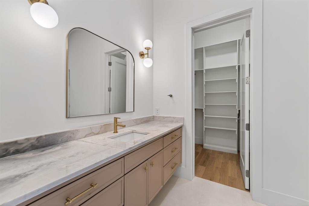 Netherlands Estates - Residential