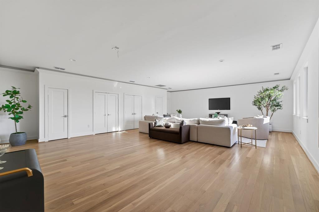 Netherlands Estates - Residential