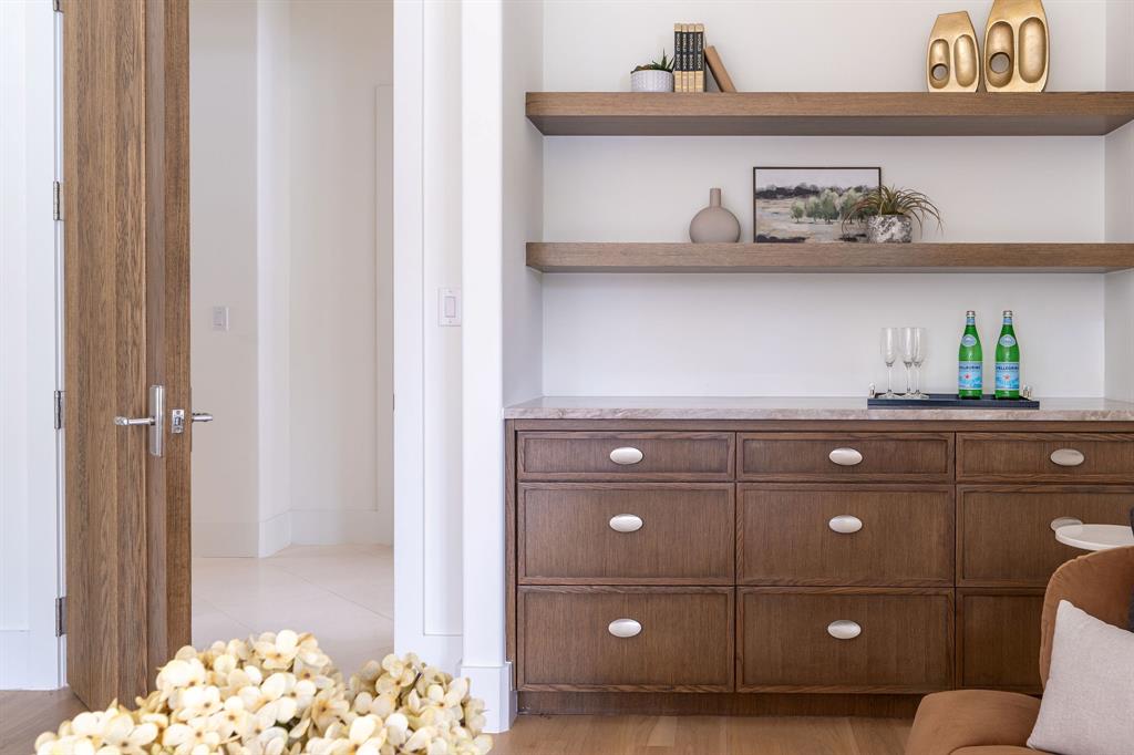 Netherlands Estates - Residential