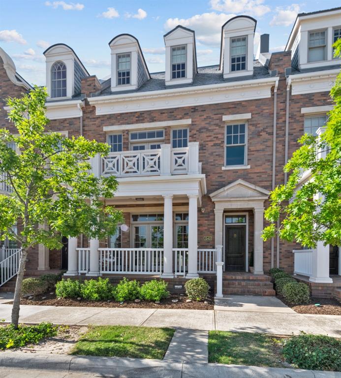 Brownstones Ph C - Residential