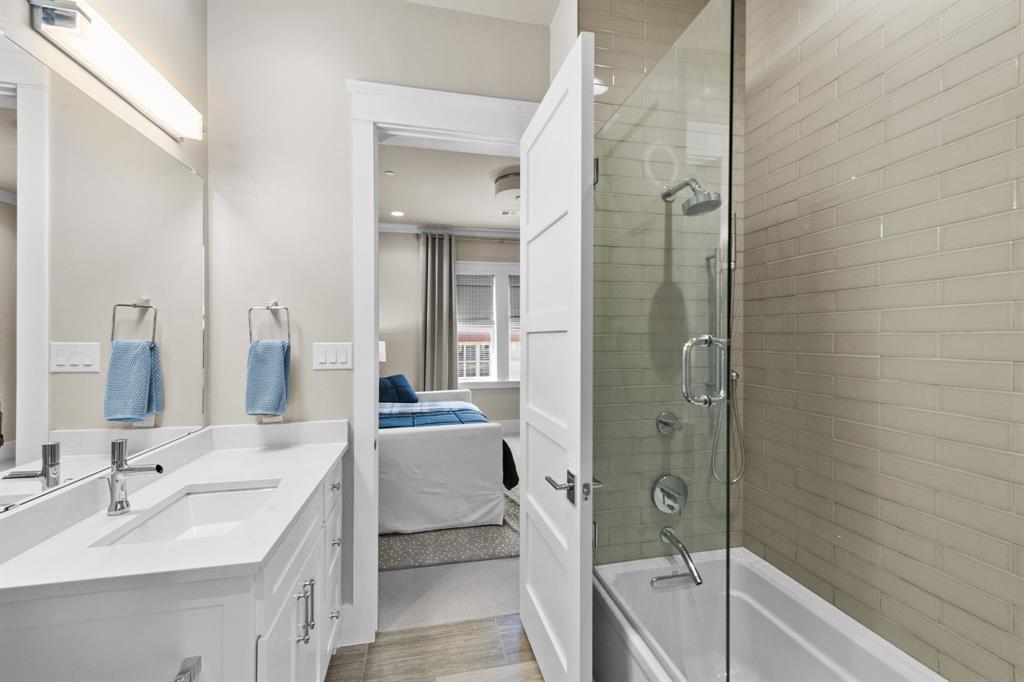 Brownstones Ph C - Residential