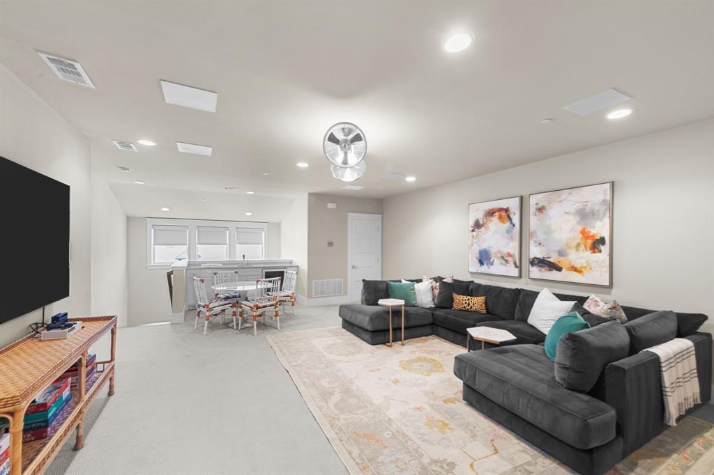 Brownstones Ph C - Residential