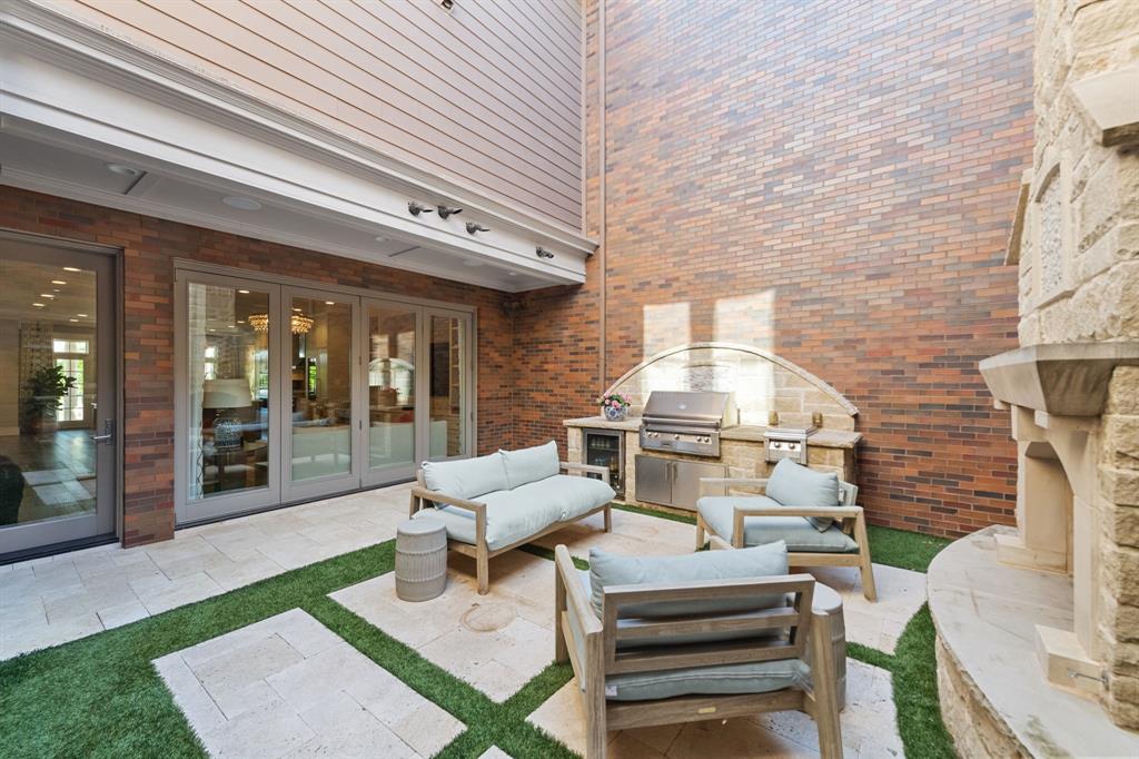 Brownstones Ph C - Residential