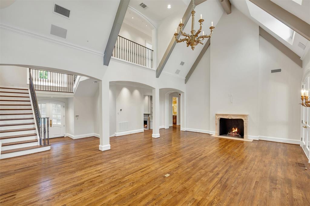31 Robledo Drive
