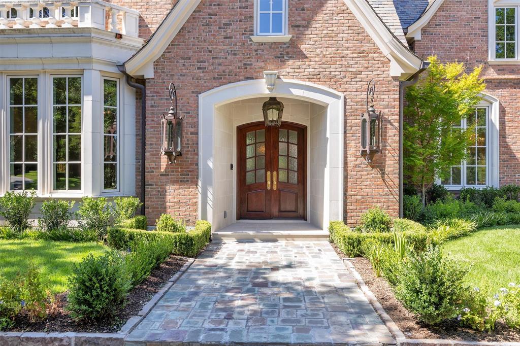 31 Robledo Drive