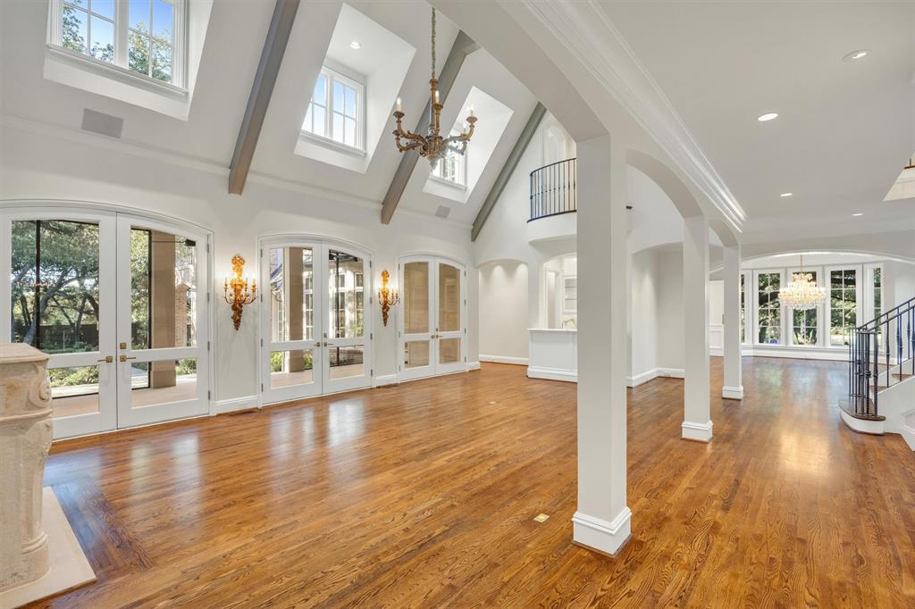 31 Robledo Drive