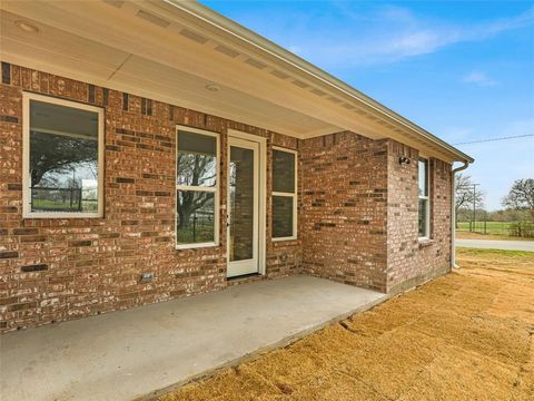 A home in Leonard