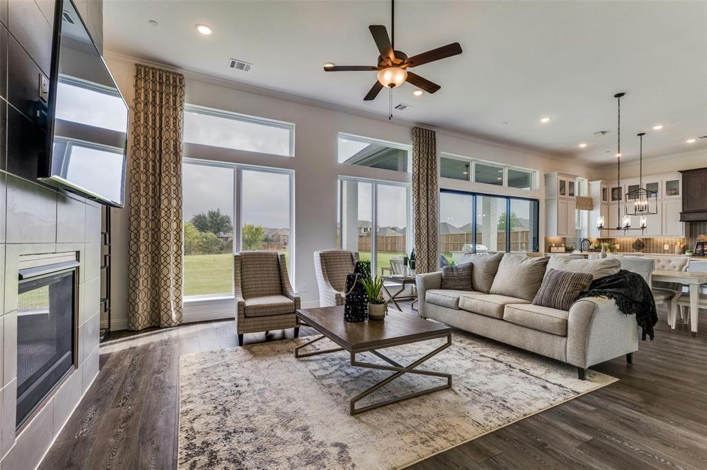 4001 Tamarack Lane