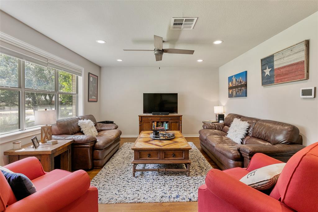 Claremont 05 Inst - Residential Lease