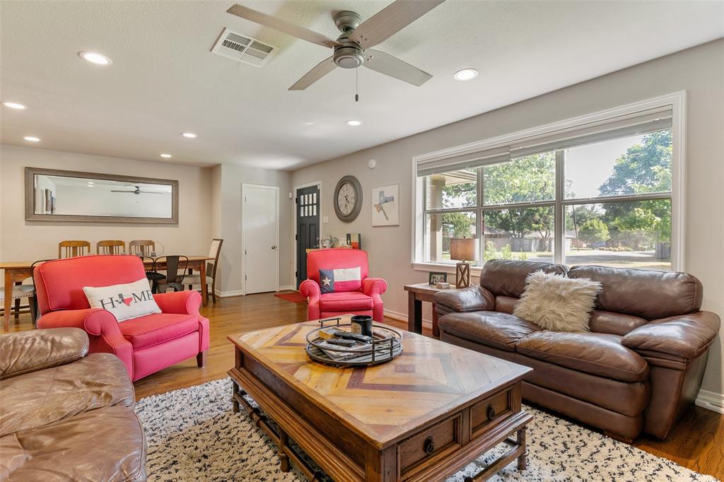 Claremont 05 Inst - Residential Lease