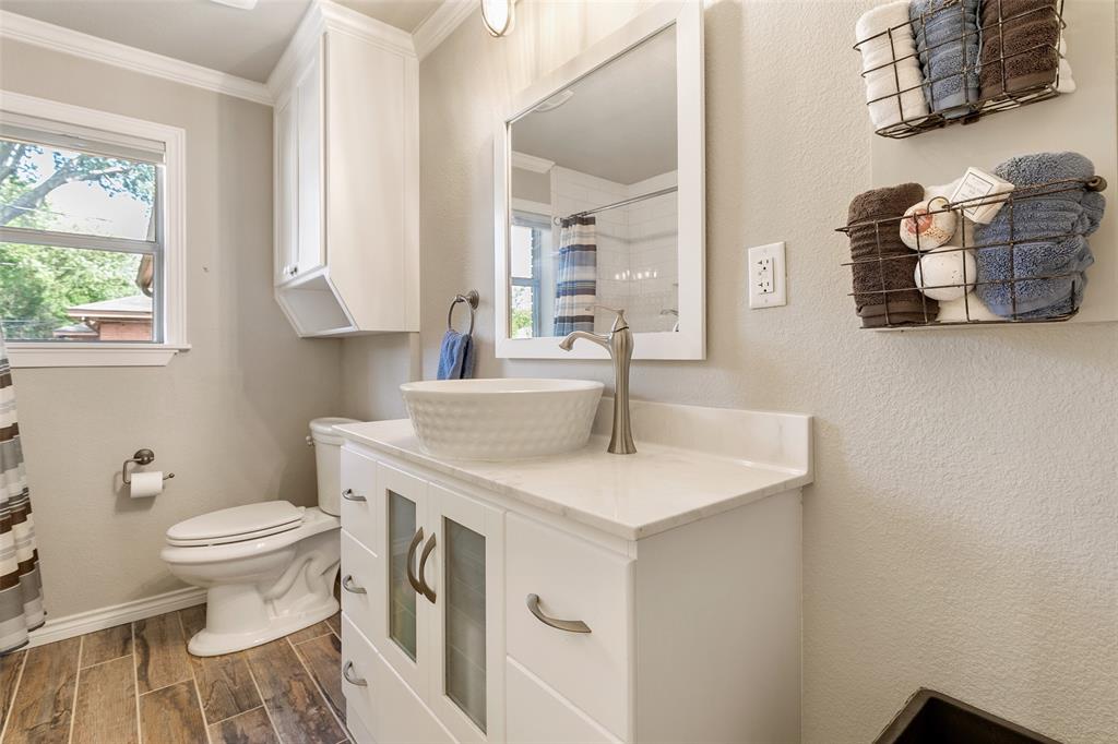 Claremont 05 Inst - Residential Lease