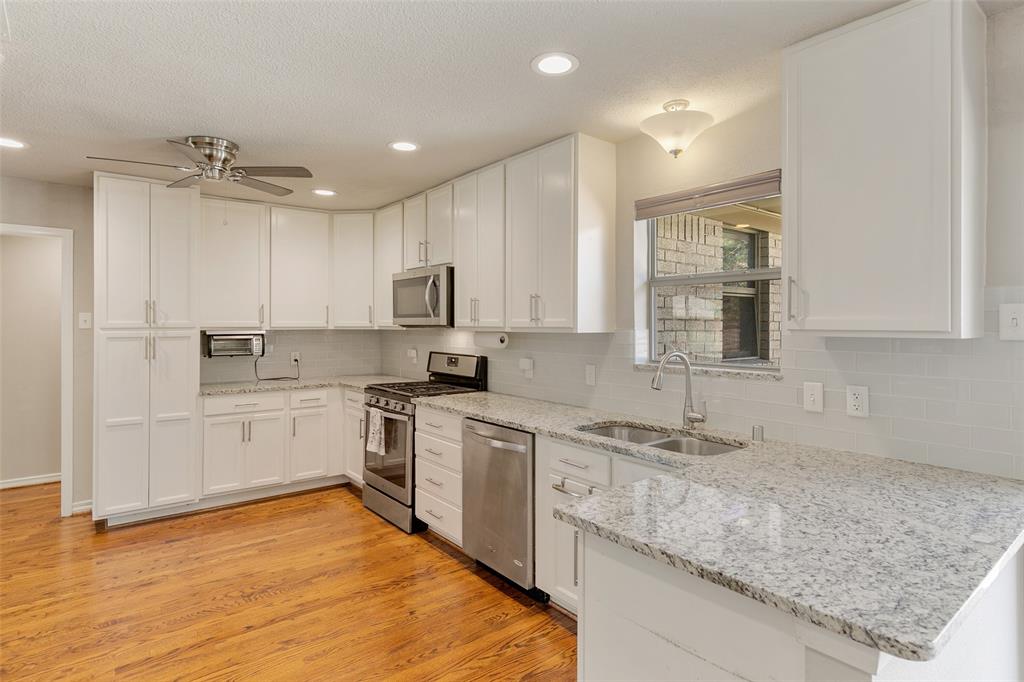 Claremont 05 Inst - Residential Lease