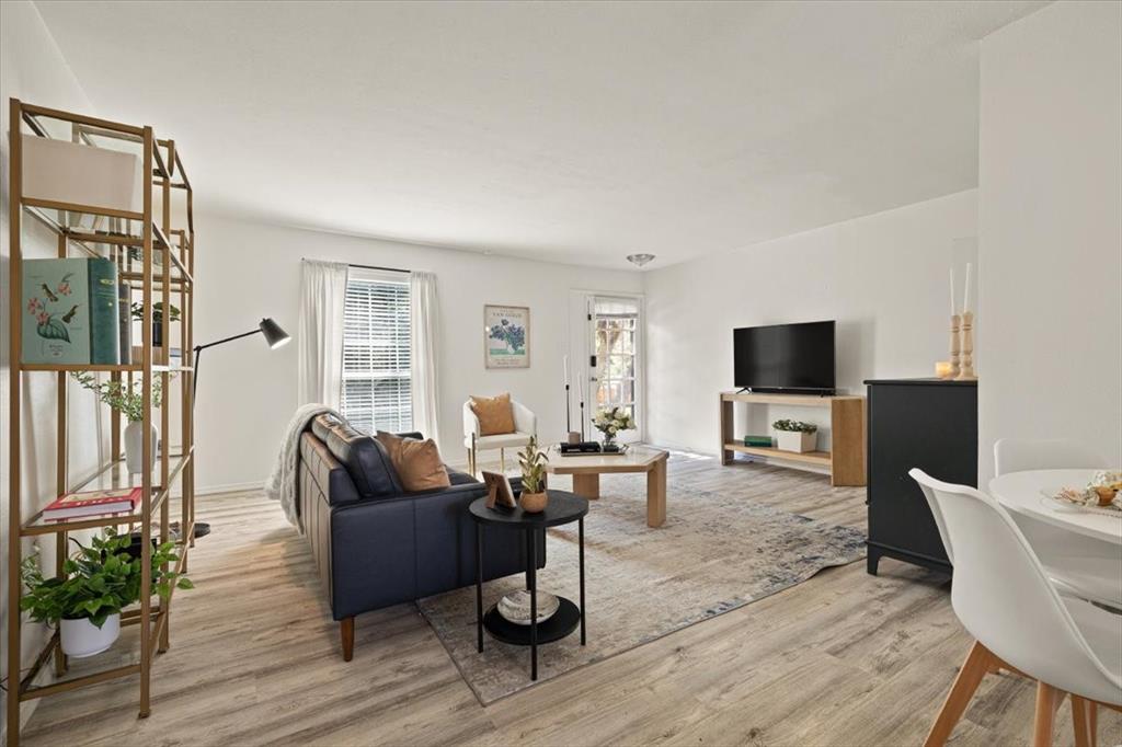 Ridglea Estate Condo - Residential Lease