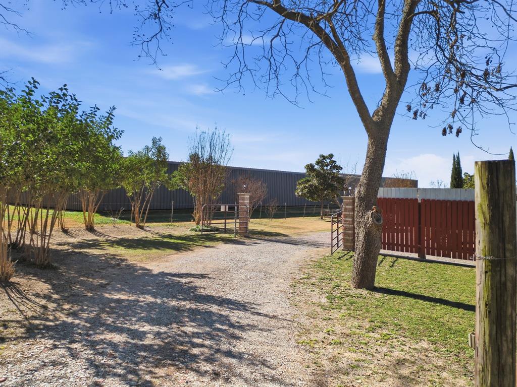 2543 County Road 332