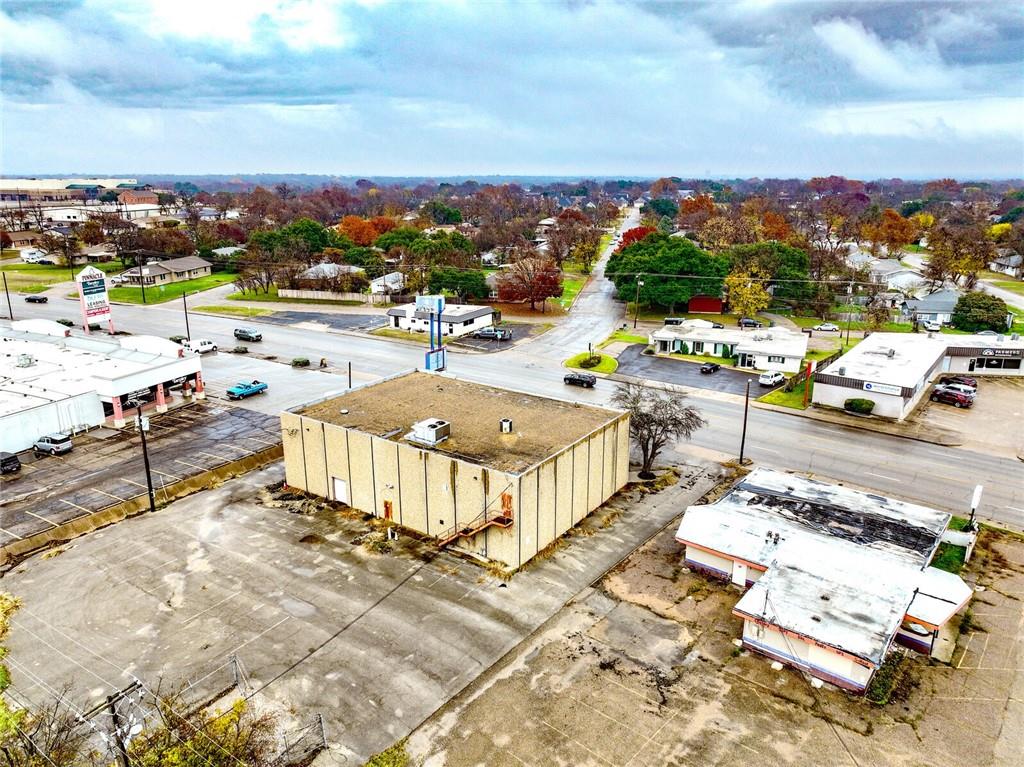 1210 Lake Air Drive